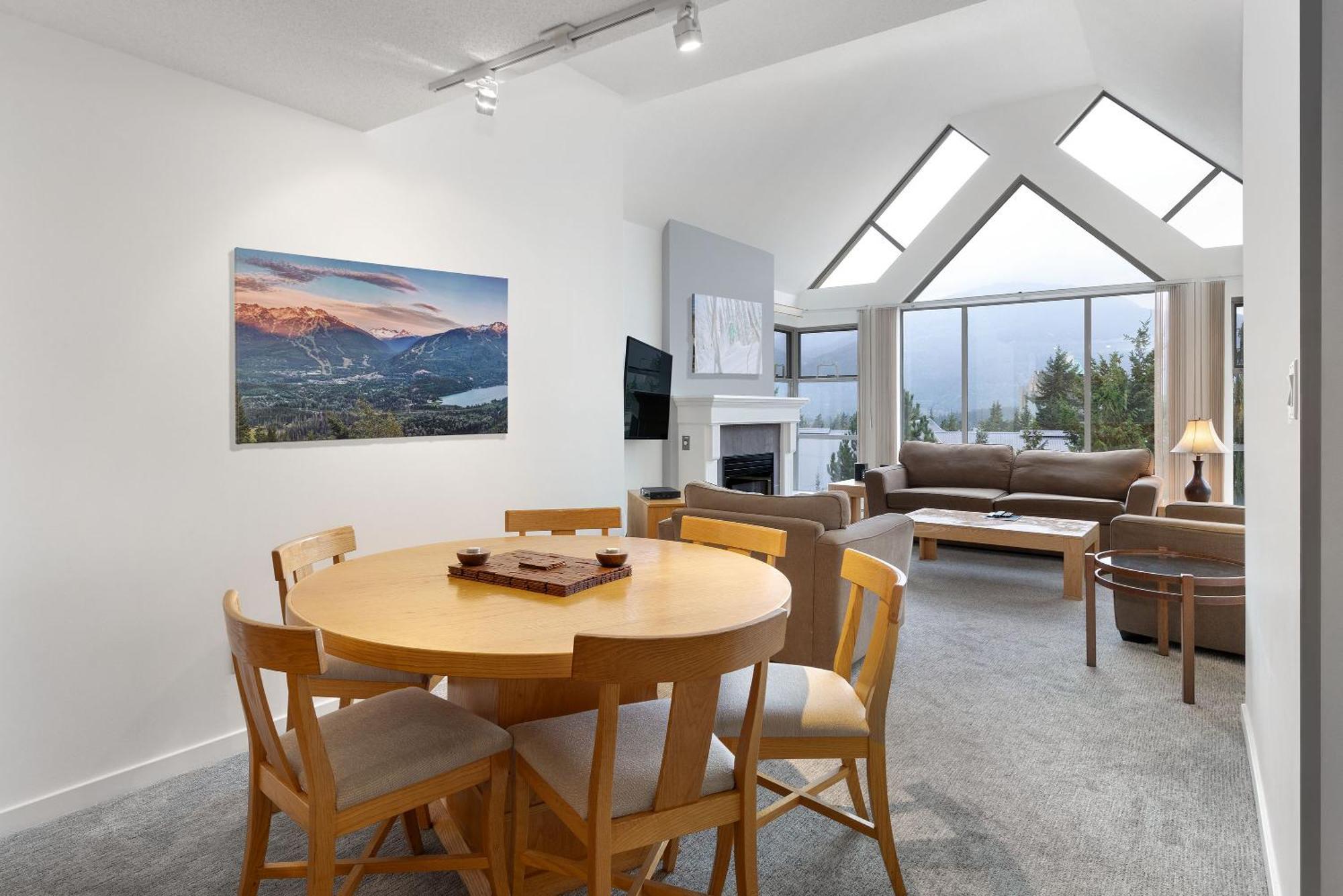The Woodrun Lodge By Whiski Jack Whistler Buitenkant foto